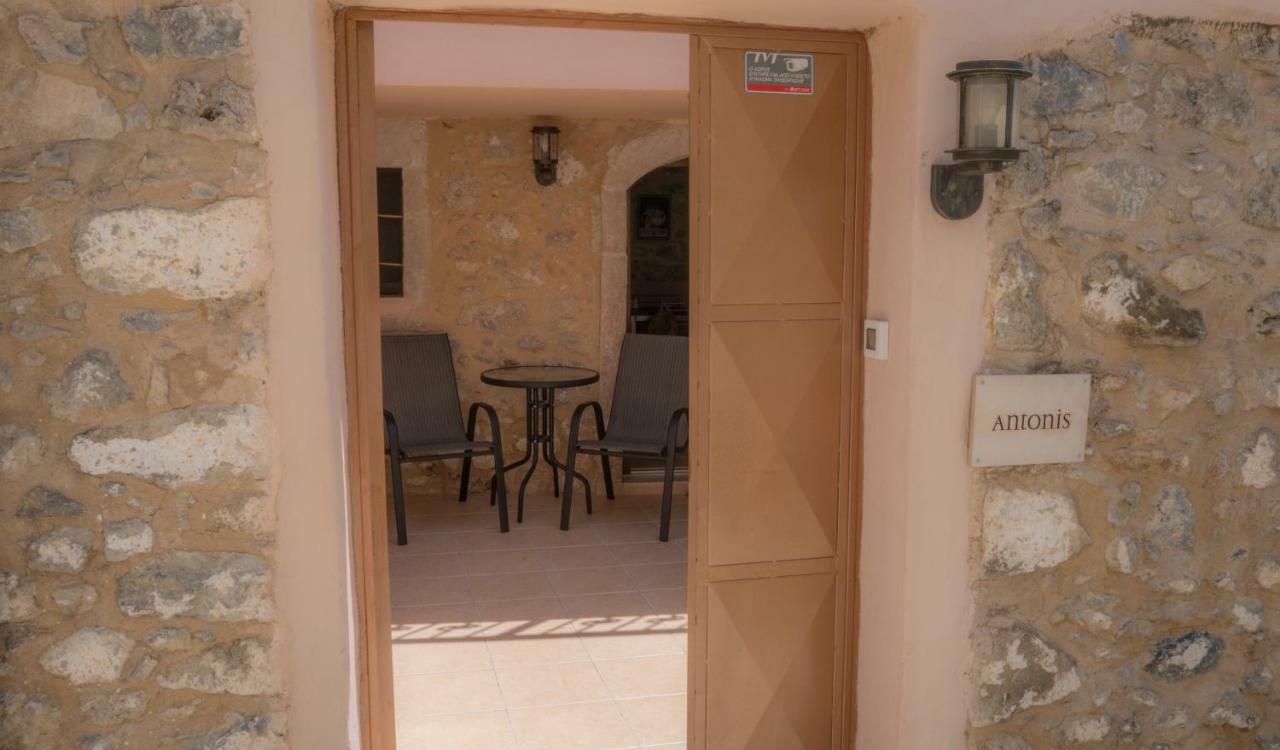 Nivritos Traditional Homes Exterior foto